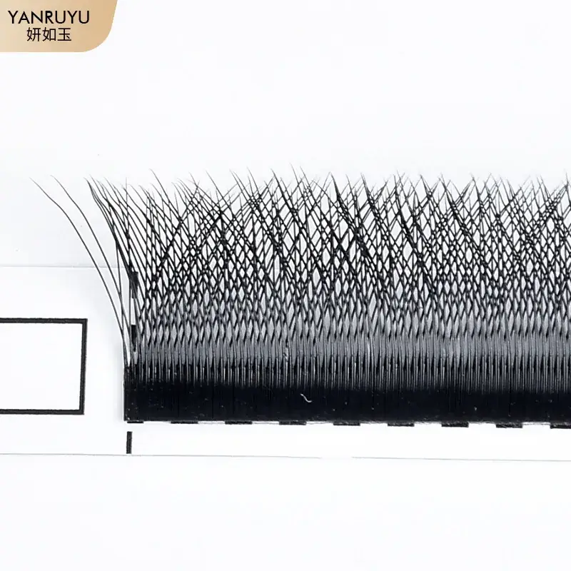 0.05C Clover Grafting False Eyelashes 11mm Matte Black - Image 4