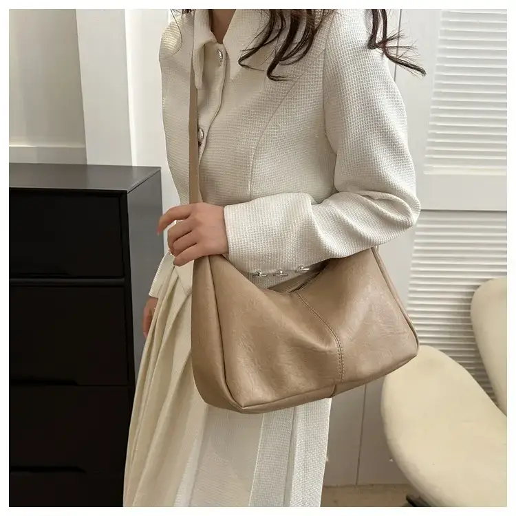 Women Retro Korean Style Shoulder Bag 2024 — feature 13