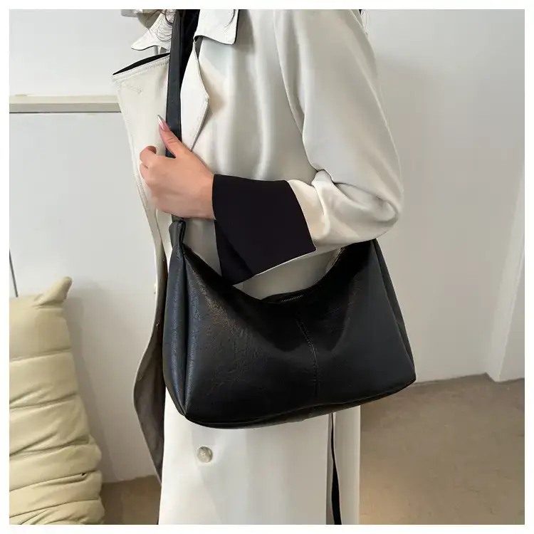 Women Retro Korean Style Shoulder Bag 2024 — feature 15