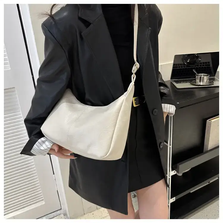 Women Retro Korean Style Shoulder Bag 2024 — feature 19