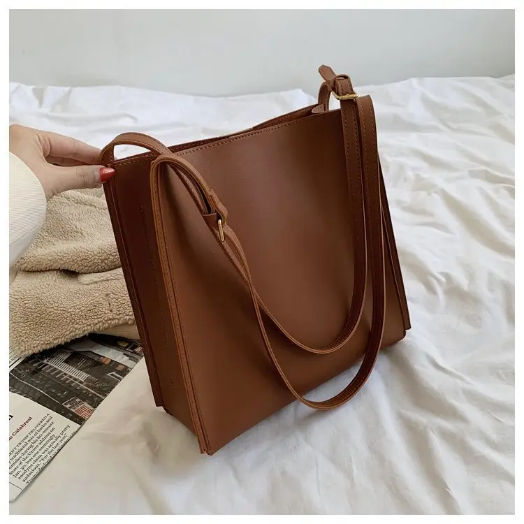 Women's White Retro Shoulder Bag 2023 Summer — feature 22