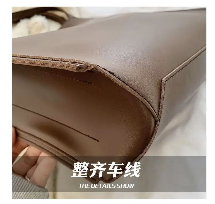 Women's White Retro Shoulder Bag 2023 Summer — feature 3