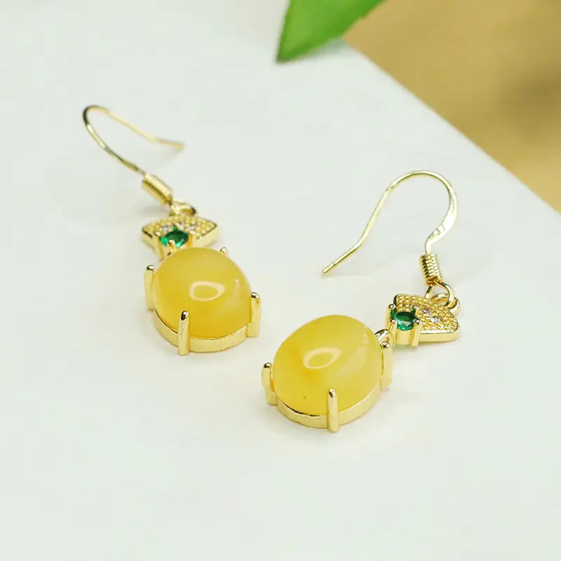 Aiyu Yellow Beeswax Fan Shaped Earrings