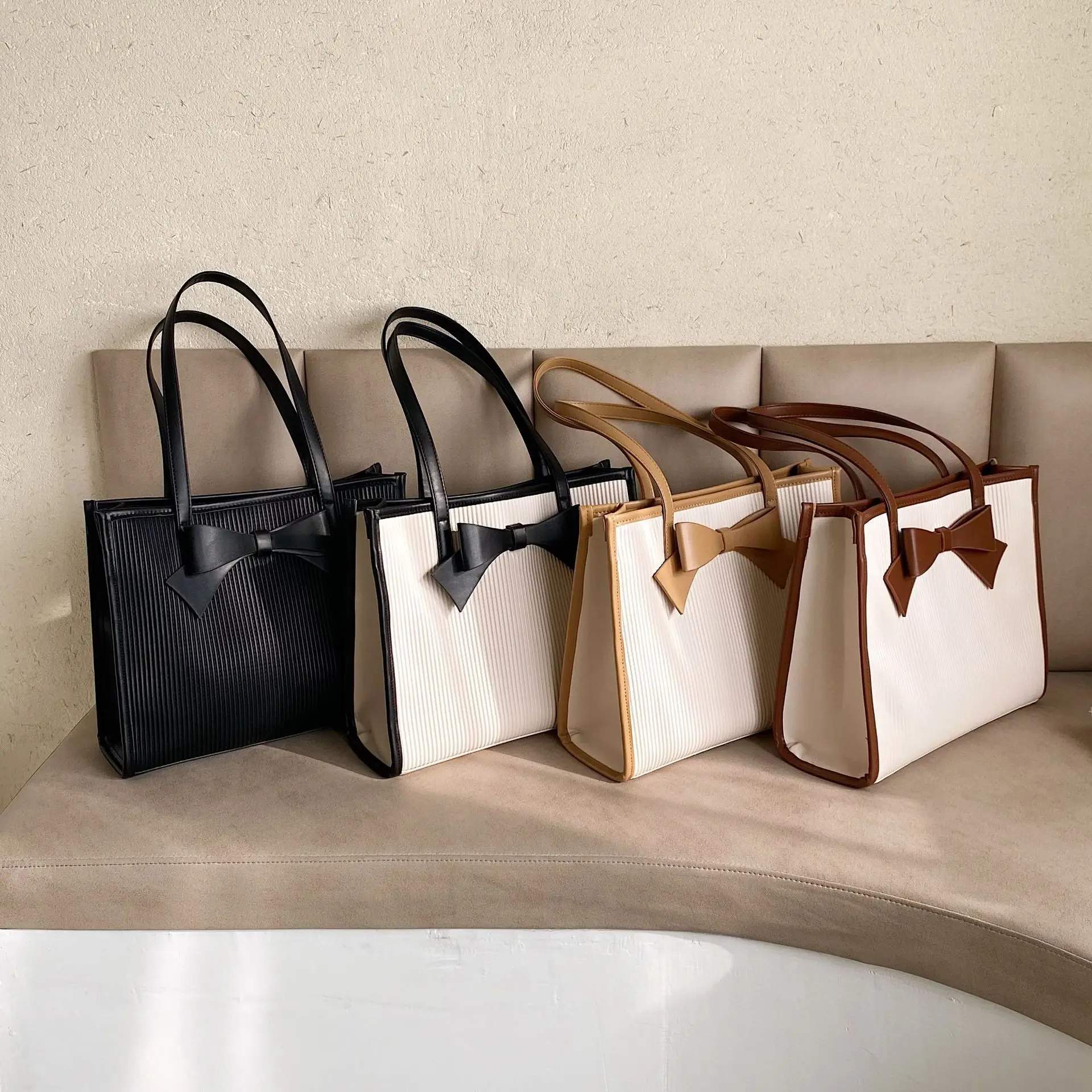 Women Large Capacity Shoulder Bag Commuter Style Satchel Tote - Image 2