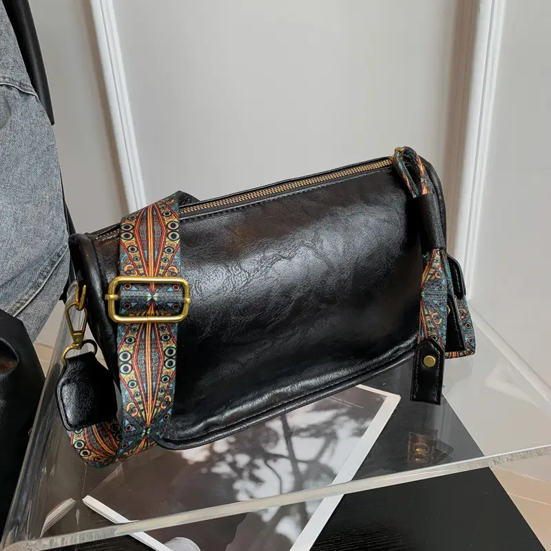 Brown Leather Crossbody Bag with Patterned Strap — feature 5