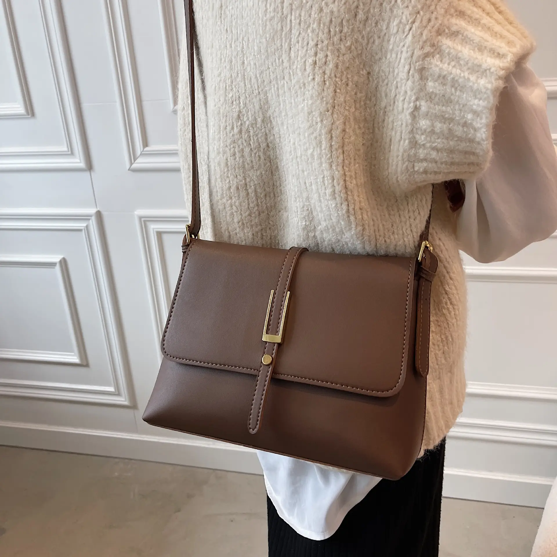 Women Retro Brown Shoulder Bag 2023 New - Image 4