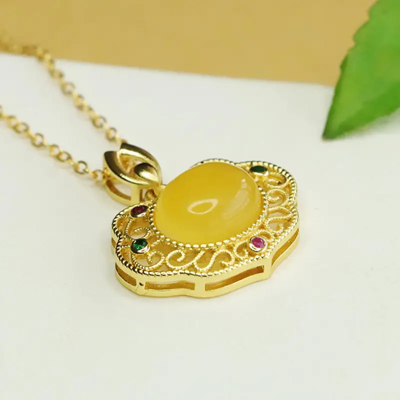 Aiyu Natural Amber Honey Wax Pendant Necklace Women — feature 9