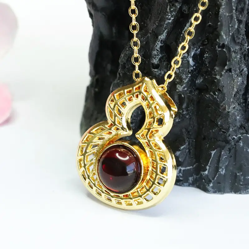 Guan Yu Pendant Necklace with Natural Amber Blood Gourd Design - Image 5