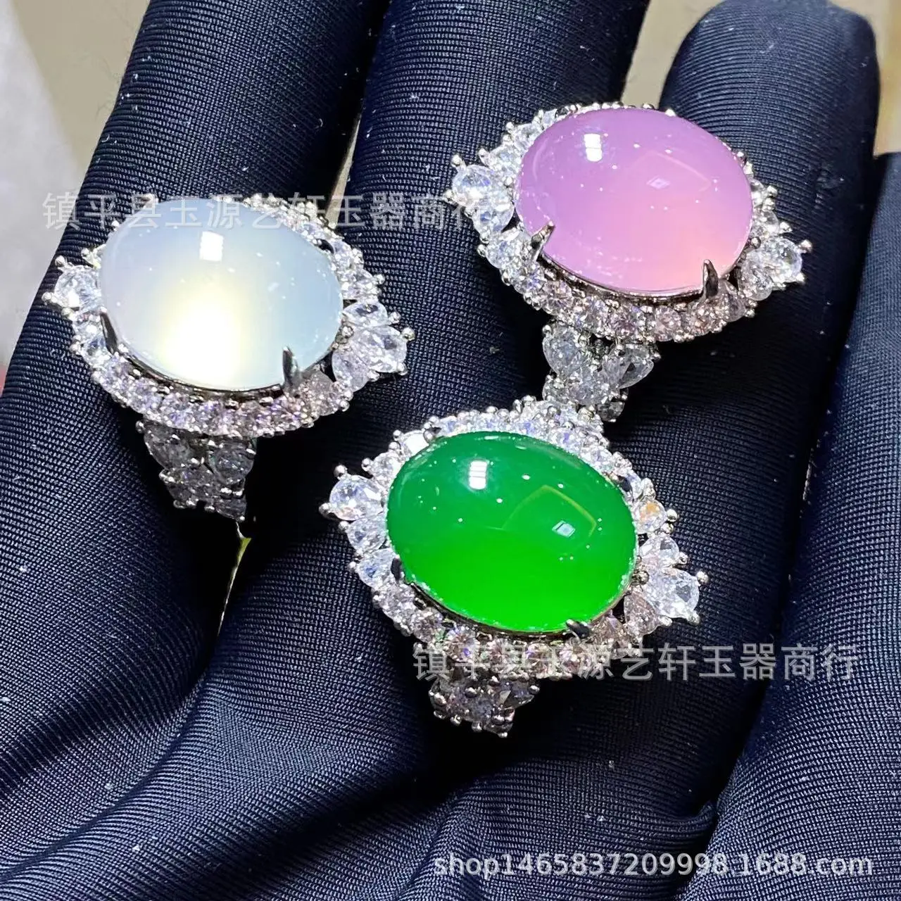 Natural Ice Brazil Big Pigeon Egg Green Chalcedony Ring - Image 5