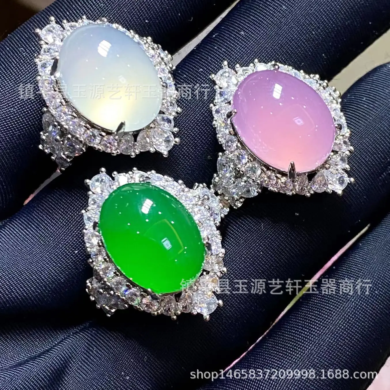 Natural Ice Brazil Big Pigeon Egg Green Chalcedony Ring — feature 1