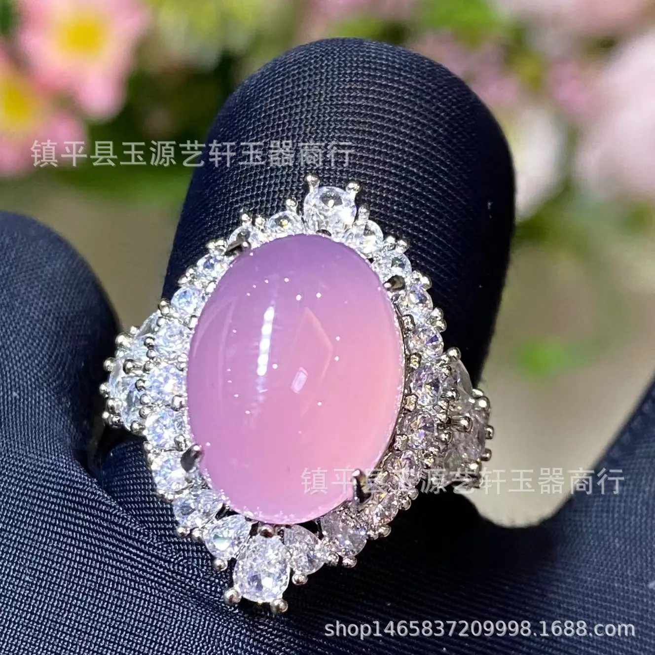 Natural Ice Brazil Big Pigeon Egg Green Chalcedony Ring — feature 4