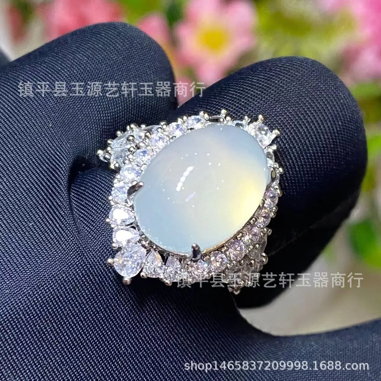 Natural Ice Brazil Big Pigeon Egg Green Chalcedony Ring — feature 7