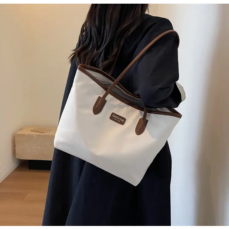 Black Leather Shoulder Bag for Women 2023 — feature 13