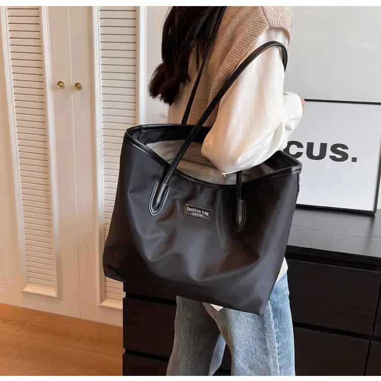 Black Leather Shoulder Bag for Women 2023 — feature 15