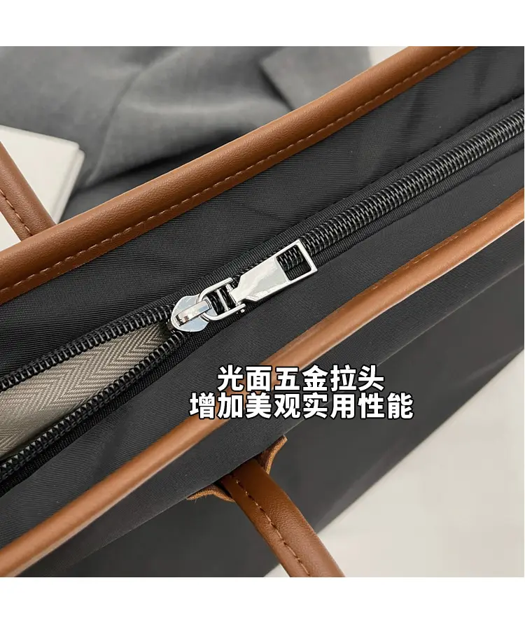 Black Leather Shoulder Bag for Women 2023 — feature 6
