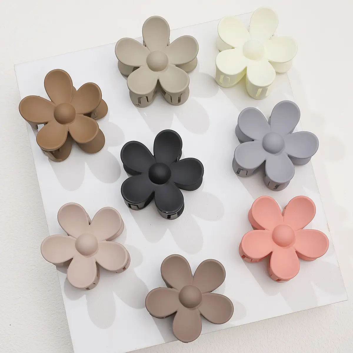 7cm Large Flower Hair Clip for Ponytail & High Ponytail — feature 1