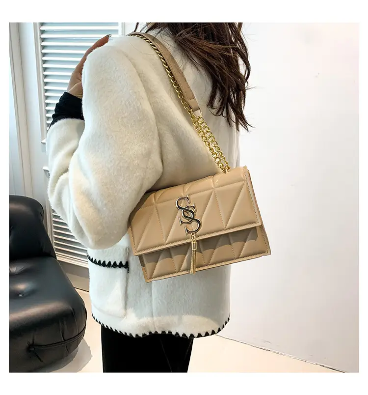 Women's Cream Chain Shoulder Bag with Logo — feature 15
