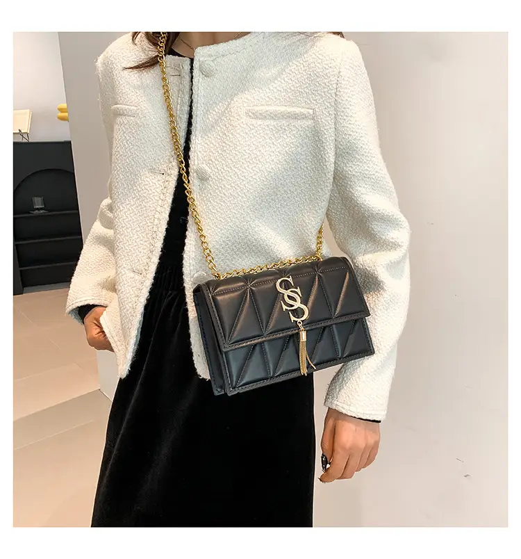 Women's Cream Chain Shoulder Bag with Logo — feature 17