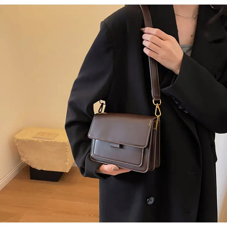 Women's Black Shoulder Messenger Bag 2023 — feature 19