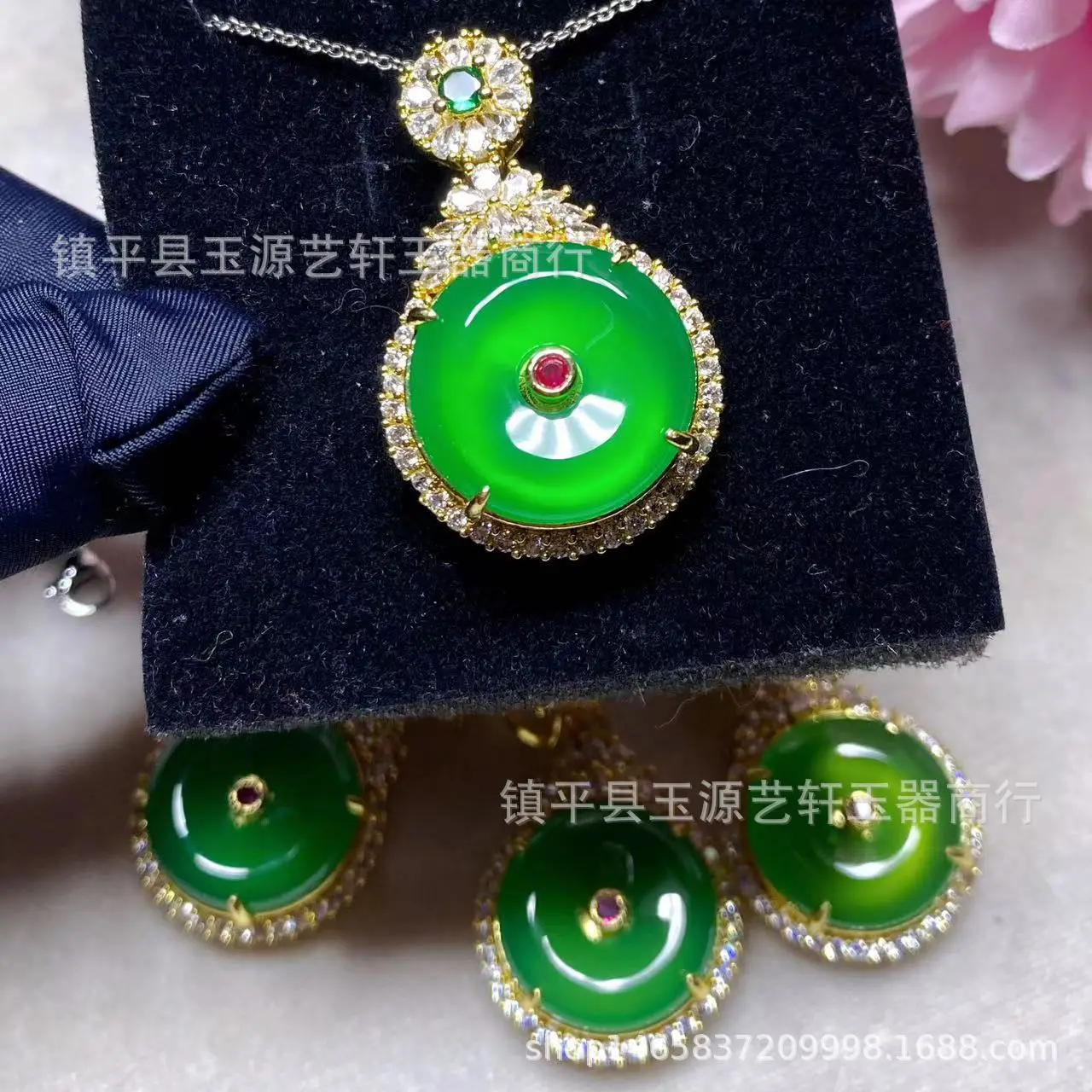 Wholesale Silver Plated Ice Green Chalcedony Safety Buckle Pendant - Image 5