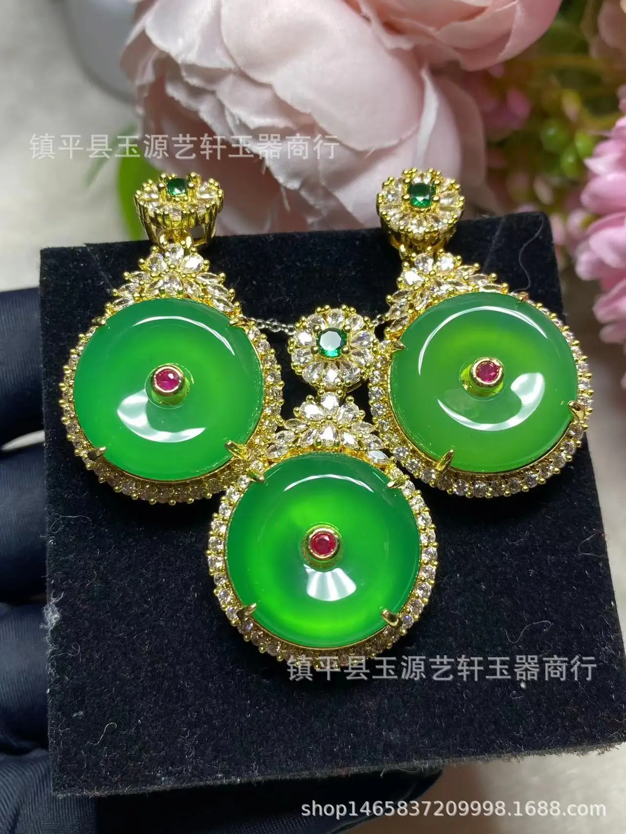 Wholesale Silver Plated Ice Green Chalcedony Safety Buckle Pendant — feature 19