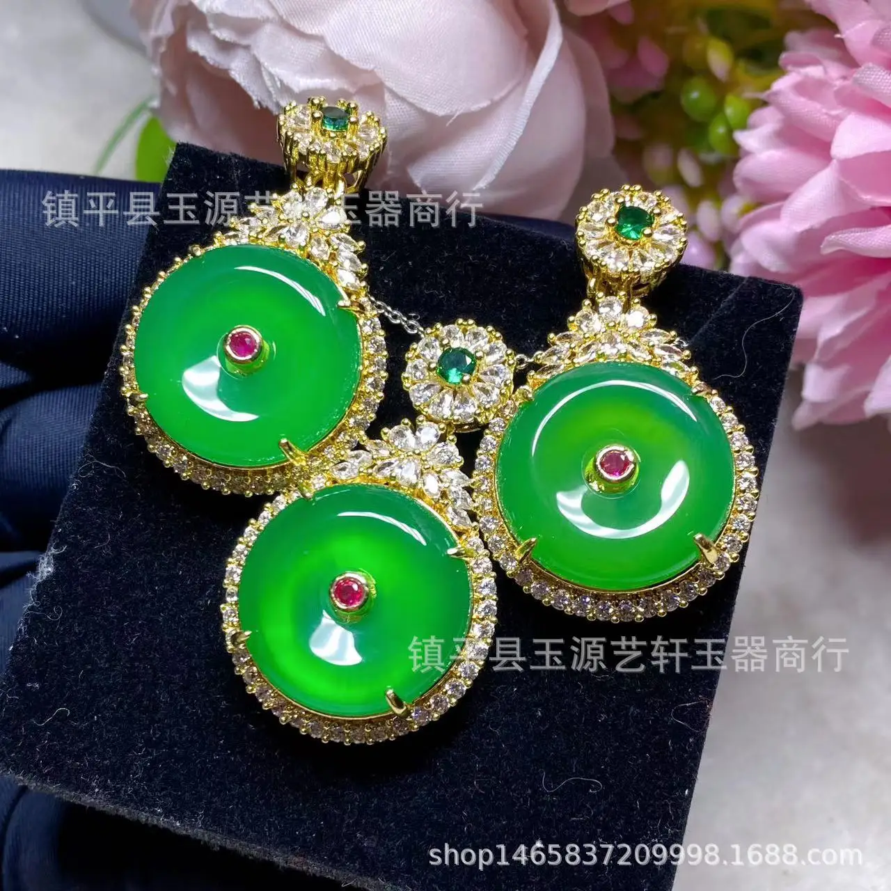 Wholesale Silver Plated Ice Green Chalcedony Safety Buckle Pendant — feature 3