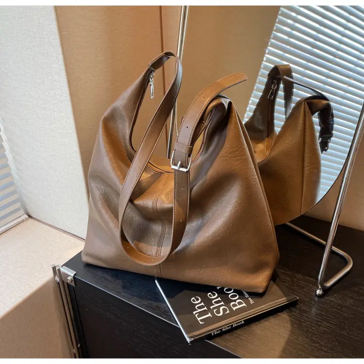 Women's Brown Leather Shoulder Bag & Wallet Set — feature 13