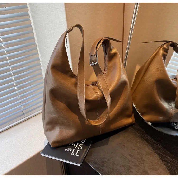 Women's Brown Leather Shoulder Bag & Wallet Set — feature 14
