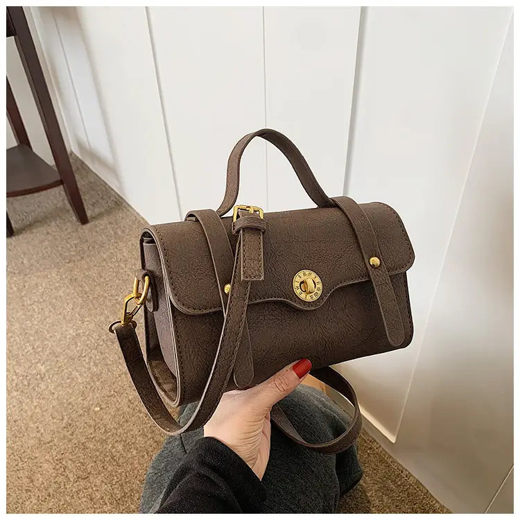 Women's Retro Messenger Bag Brown Shoulder Bag 2023 — feature 20