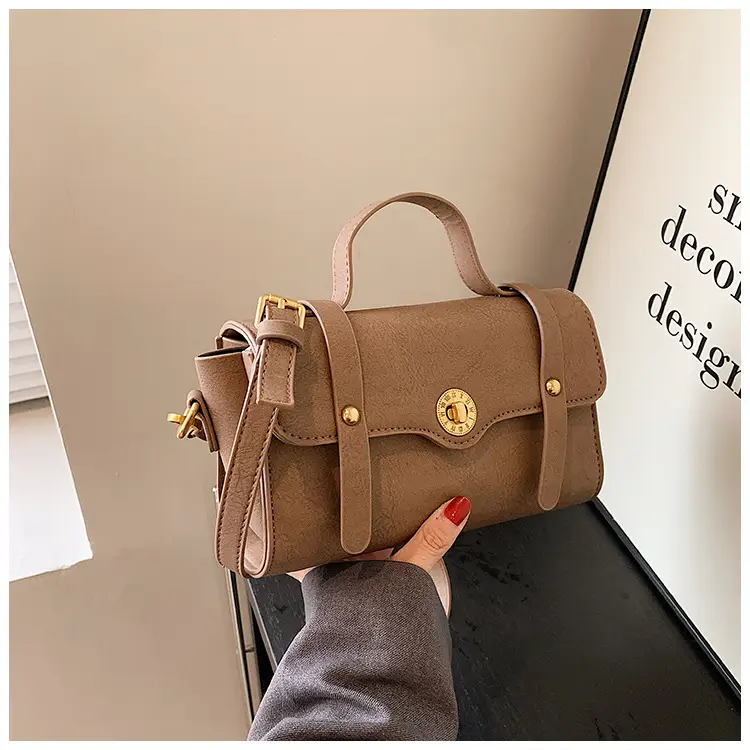 Women's Retro Messenger Bag Brown Shoulder Bag 2023 — feature 24