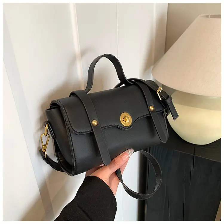 Women's Retro Messenger Bag Brown Shoulder Bag 2023 — feature 26