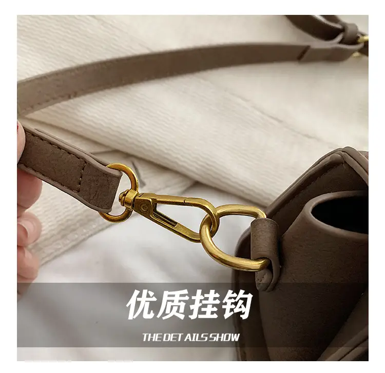 Women's Retro Messenger Bag Brown Shoulder Bag 2023 — feature 8