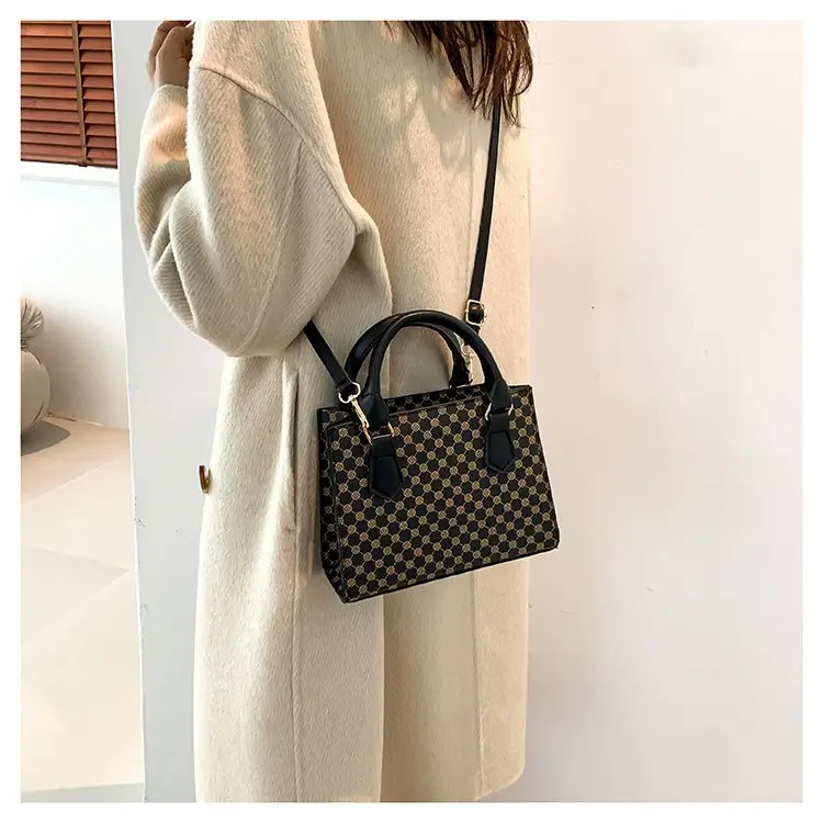 Women's Retro Contrast Crossbody Bag 2023 New Arrival - Image 6
