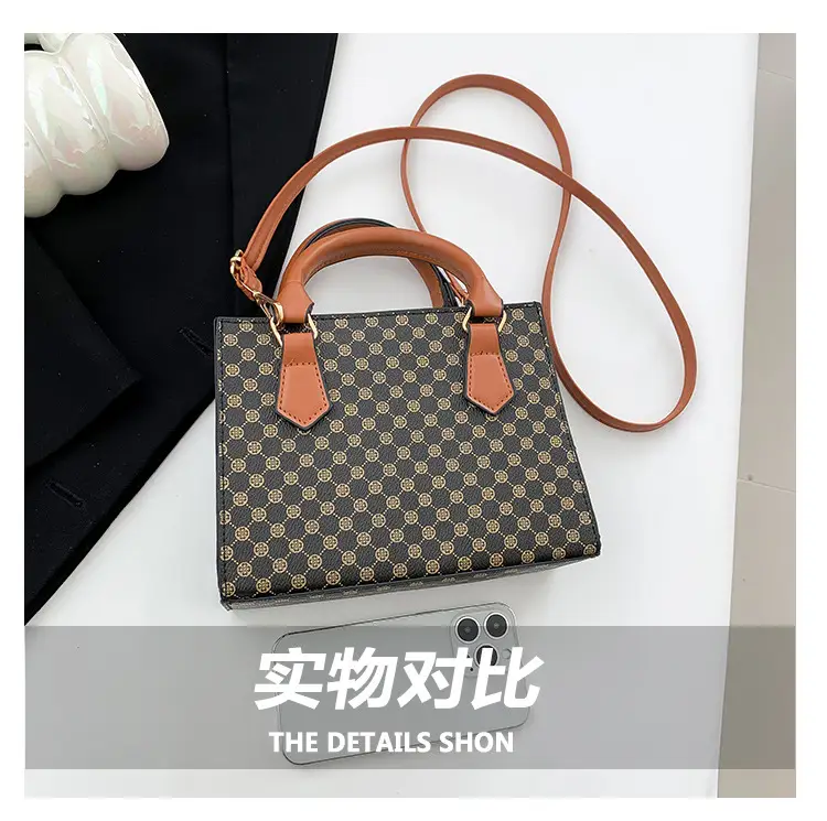 Women's Retro Contrast Crossbody Bag 2023 New Arrival — feature 7