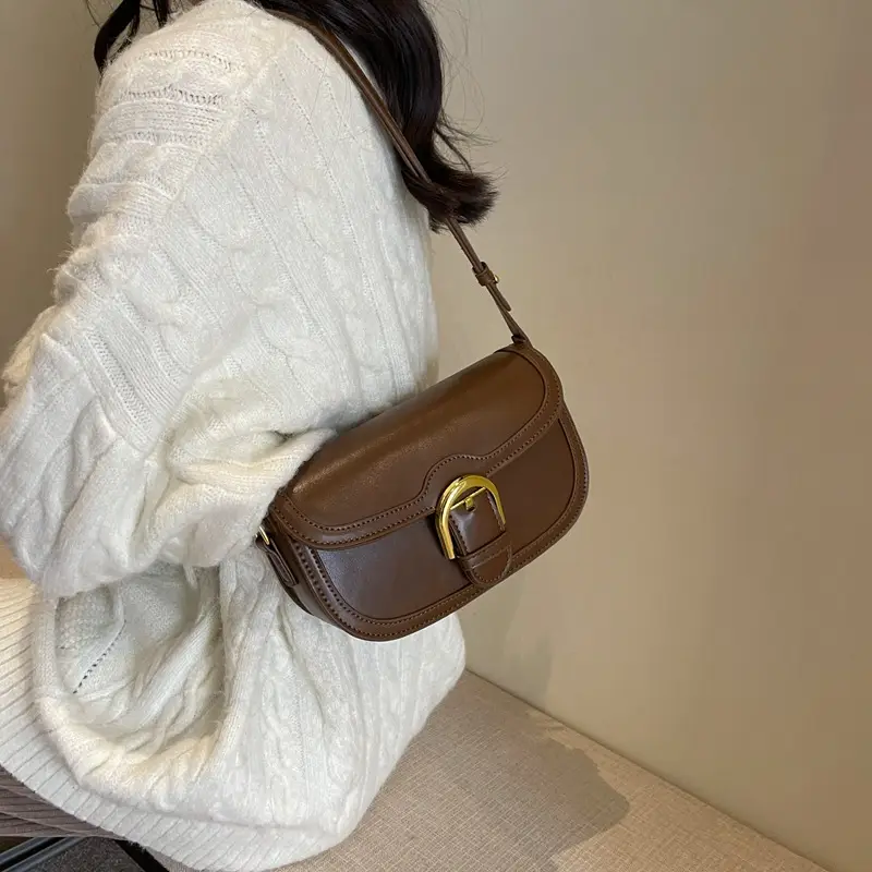 Brown Leather Crossbody Bag with Gold Clasp - Image 2