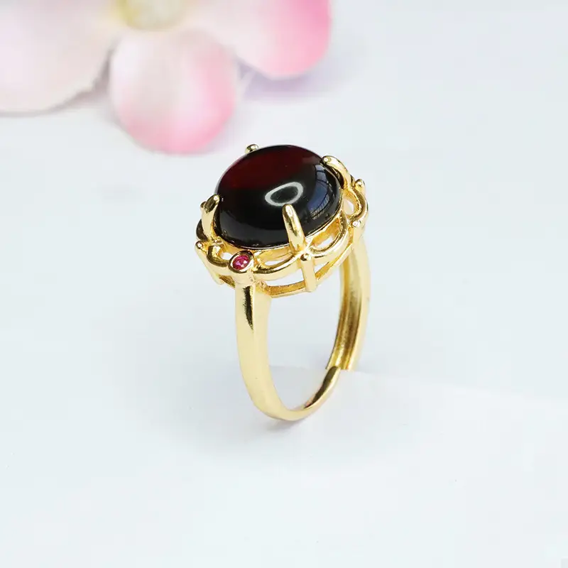 Guan Yu Natural Amber Claw Setting Ring - Image 5