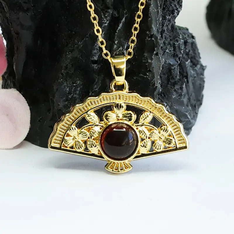 Guan Yu Fan Necklace with Natural Amber Pendant — feature 7