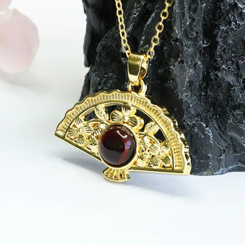 Guan Yu Fan Necklace with Natural Amber Pendant — feature 8