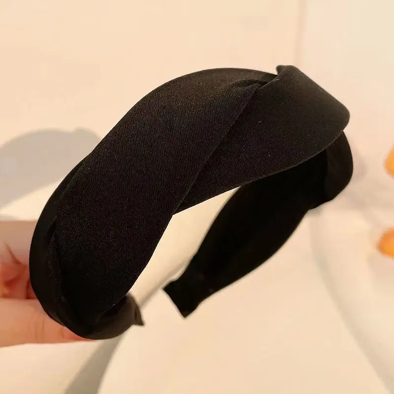 Black Velvet Headband for Women Vintage Hairpin Decoration