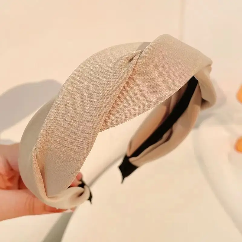 Black Velvet Headband for Women Vintage Hairpin Decoration