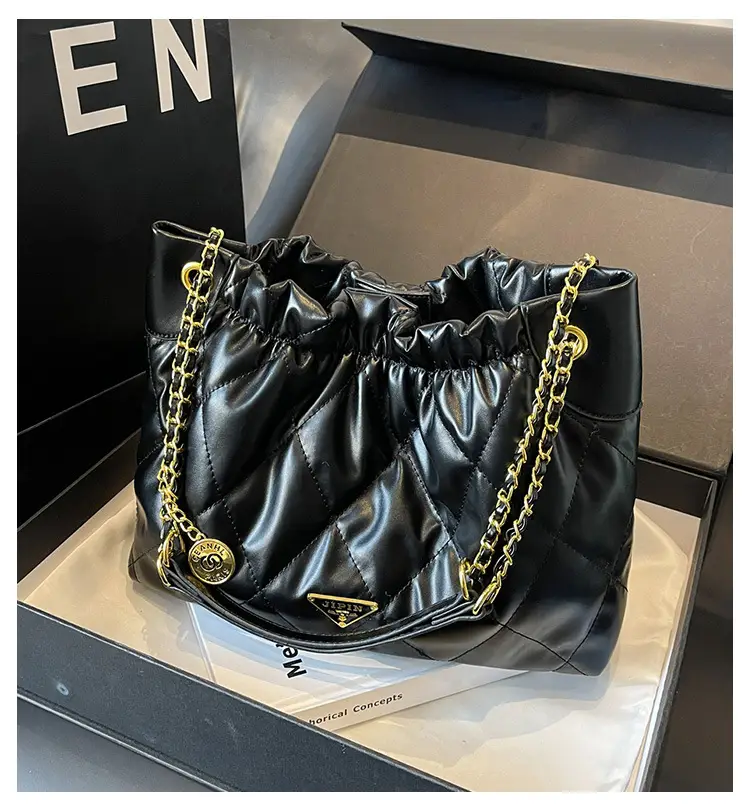 Black Quilted Chain Shoulder Bag for Women 2023 — feature 1