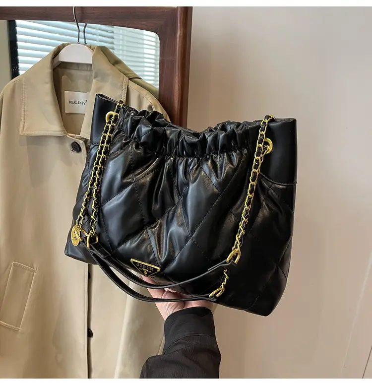 Black Quilted Chain Shoulder Bag for Women 2023 — feature 17