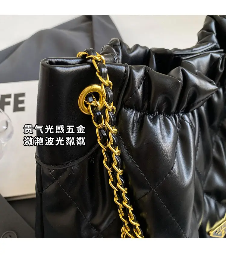 Black Quilted Chain Shoulder Bag for Women 2023 — feature 5