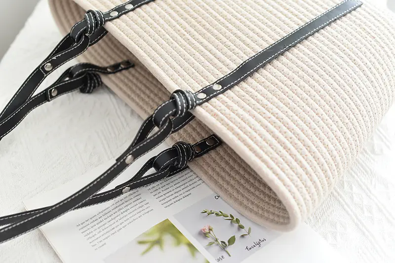 Women Woven Tote Bag Large Capacity Beach Use — feature 1