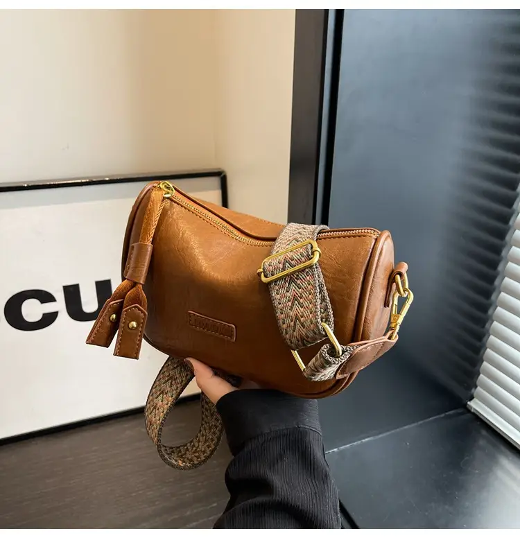 Women's 2023 Brown Messenger Bag Large Capacity Shoulder Bag — feature 16