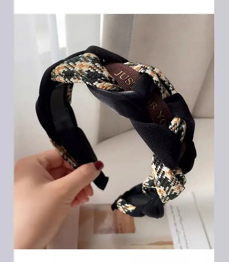Women's 2023 High-Pressure Twist Headband with Skull Top Design — feature 9