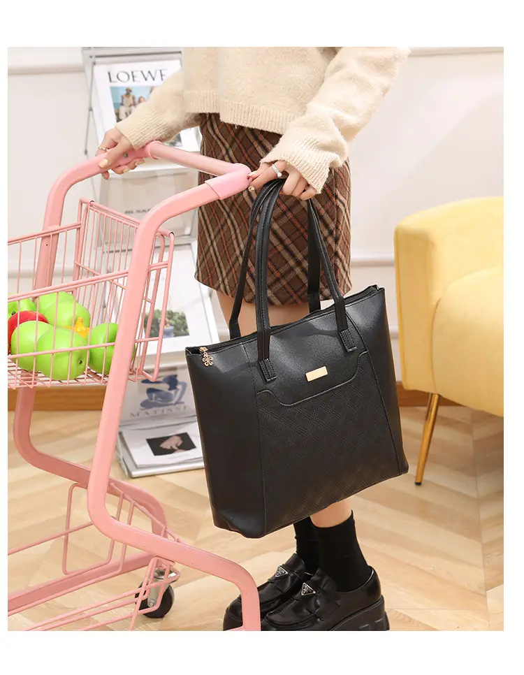 Red Diamond Embossed Tote Bag with Sequins — feature 7