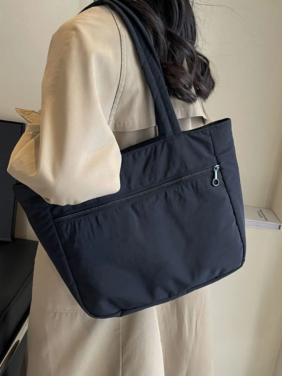 New Green Nylon Tote Bag for Students Commute Work - Image 8