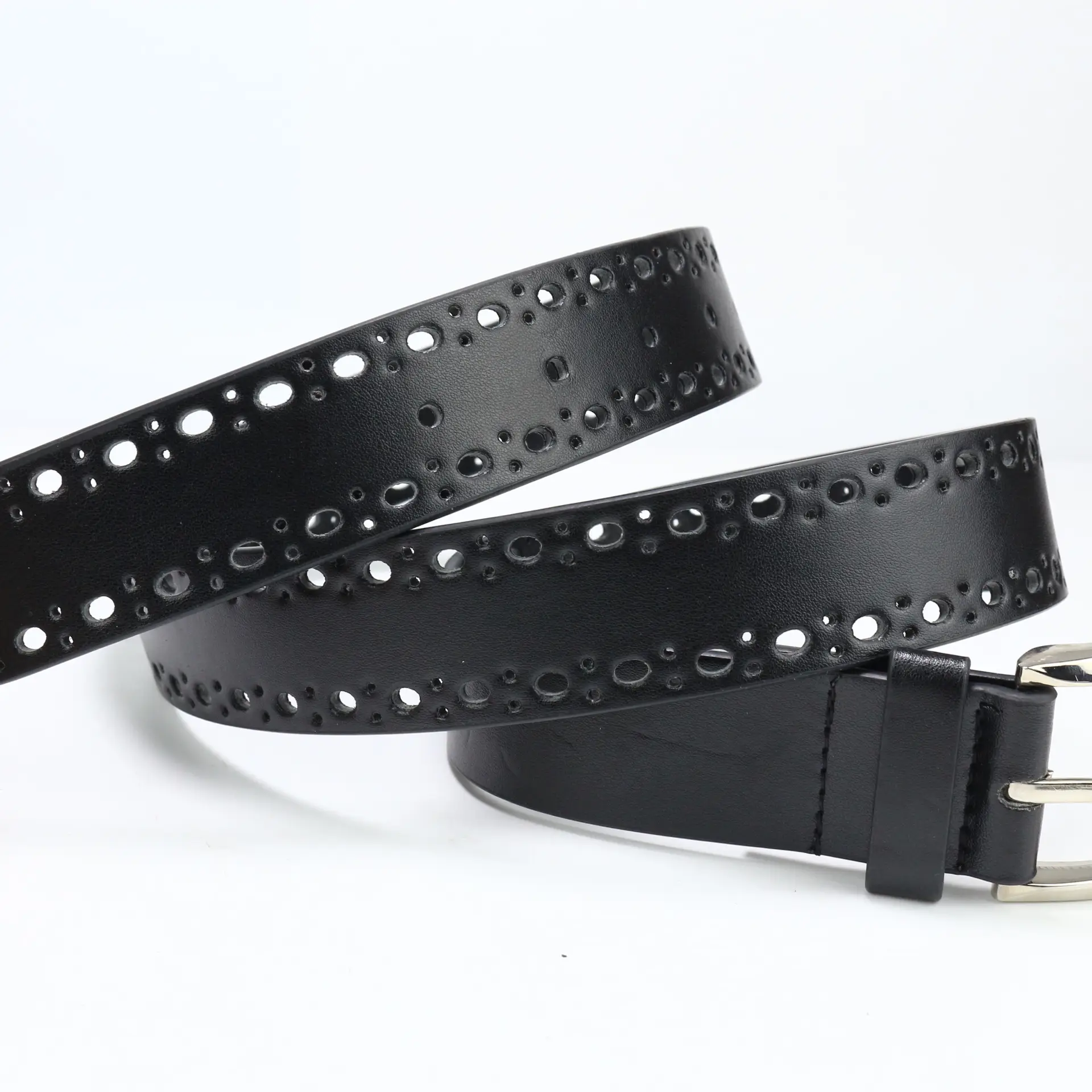 Black Gold Buckle Women's Belt for Casual Wear — feature 32