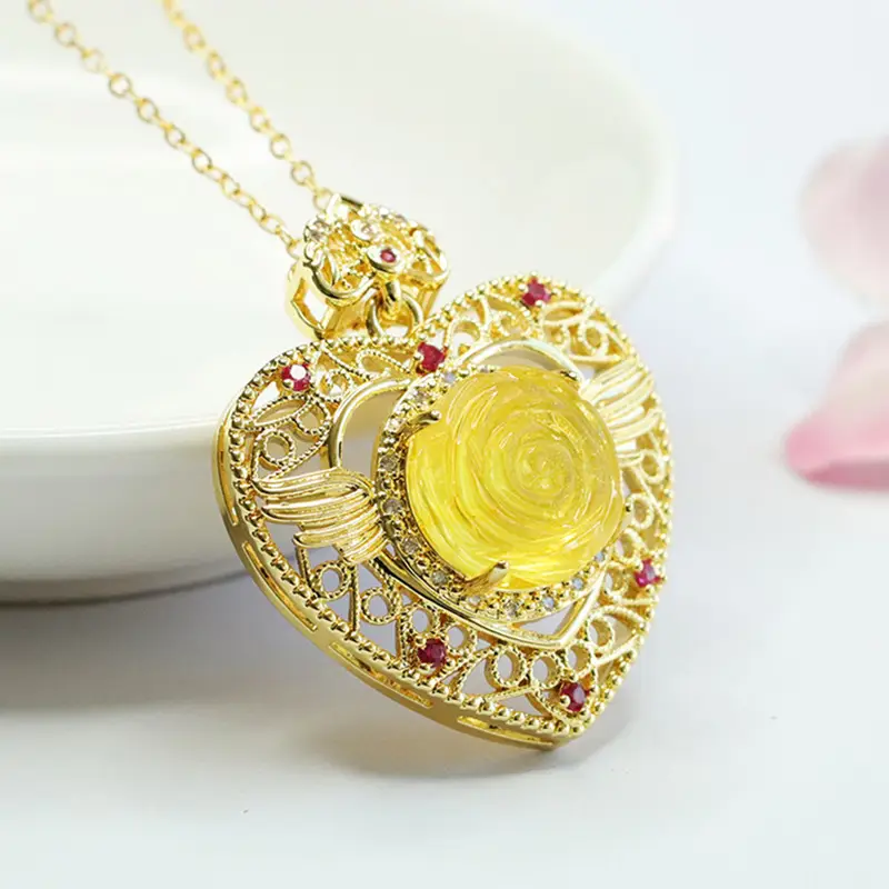 Guan Yu Gold Pendant Necklace for Women Heart Design - Image 4